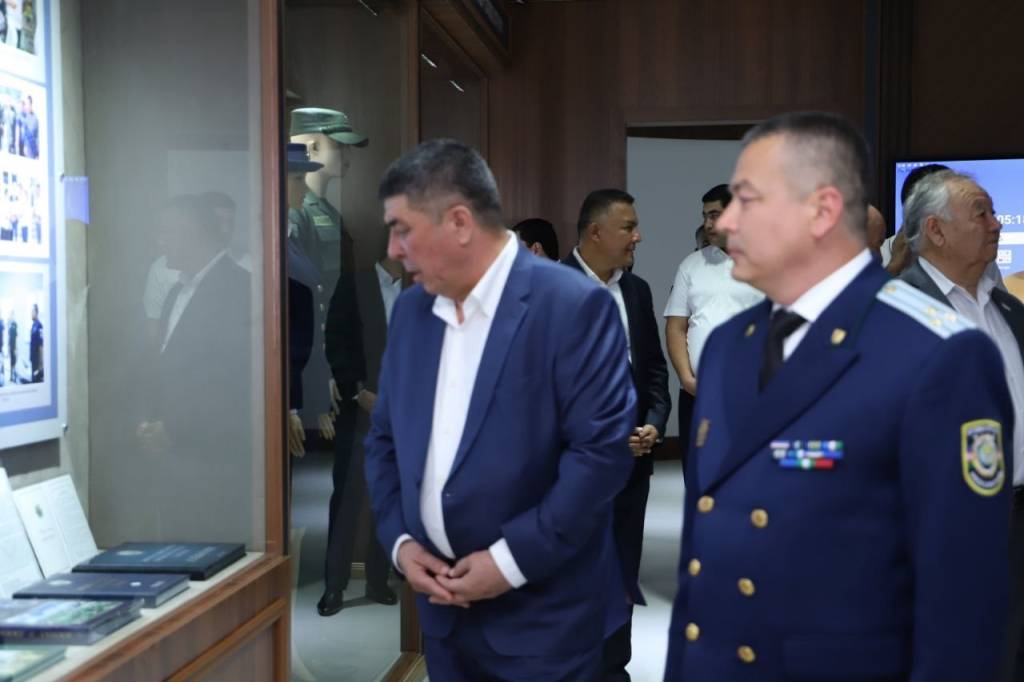 Прокуратура янги бинода-3 Прокуратура янги бинода-3