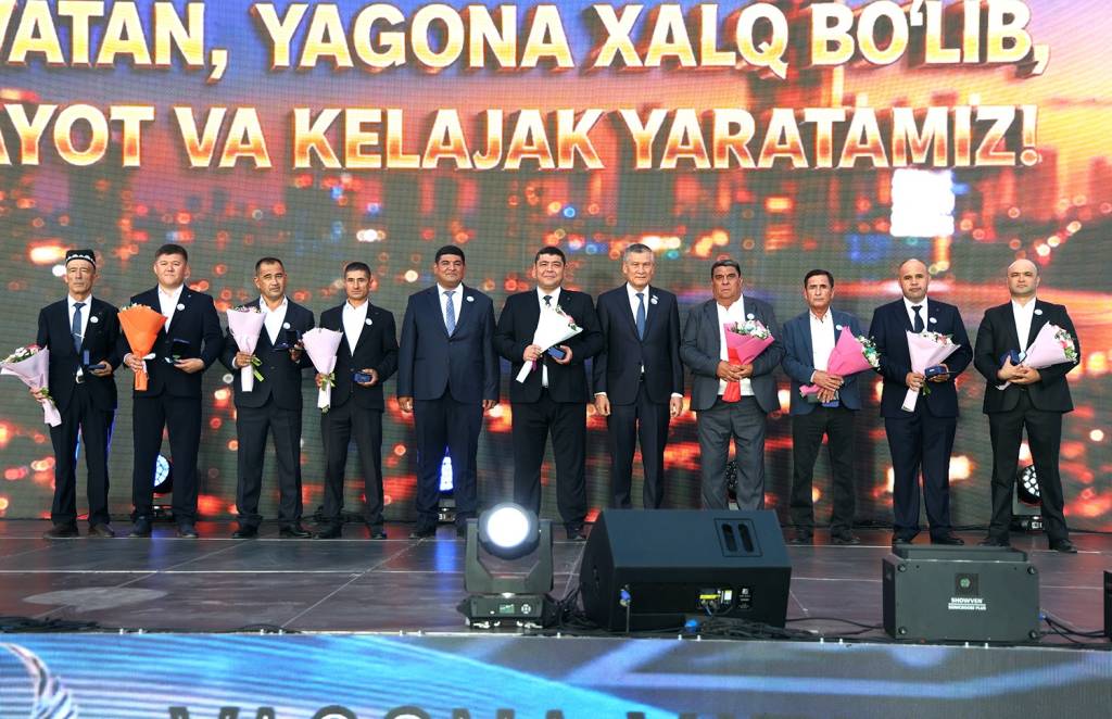 Олмалиқда Мустақиллик айёми катта тантана билан нишонланди