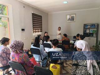 Paxtakorda xotin-qizlar uchun psixologik seminar o‘tkazildi
