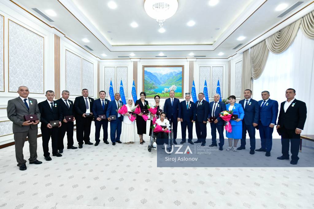 Мукофотлар топширилди