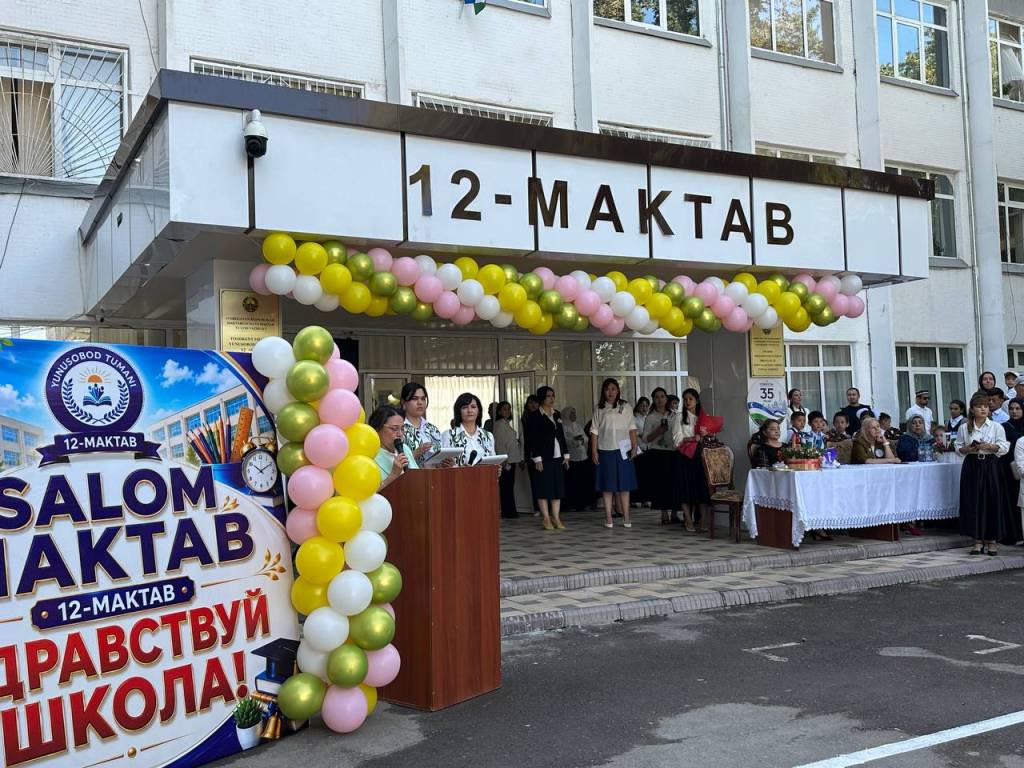 12-мактабда Билимлар куни кенг нишонланди