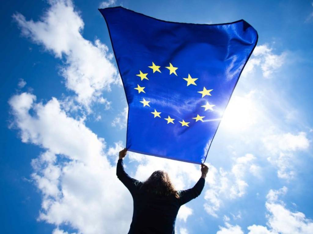 ЕИнинг ўн бир мамлакати ташқи сиёсат қарорларига вето ҳуқуқи бекор қилиниш тарафдори