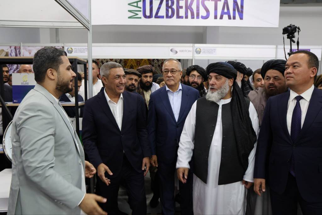 Termizda o‘zbek–afg‘on yengil sanoat mahsulotlari ko‘rgazmasi ochildi