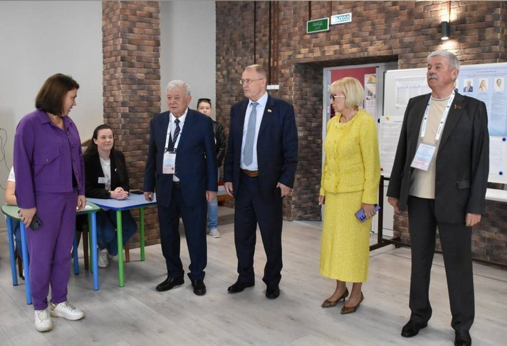 Senatorlar Rossiyadagi saylovda xalqaro kuzatuvchi sifatida ishtirok etdi