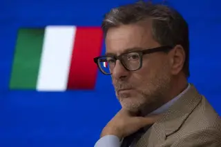Italiya iqtisodiyot vaziri mamlakatni ogohlantirdi