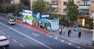 На улице Лутфий тестируют отдельную полосу для микромобильности