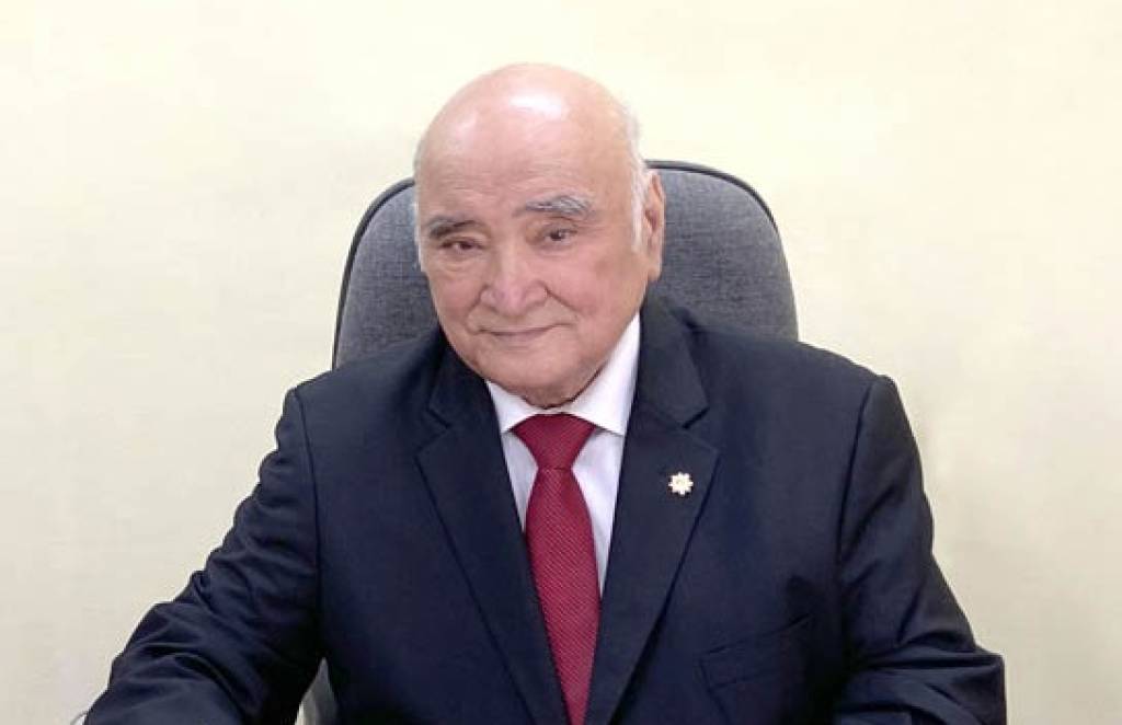 Эл-юрт ардоғидаги забардаст олим