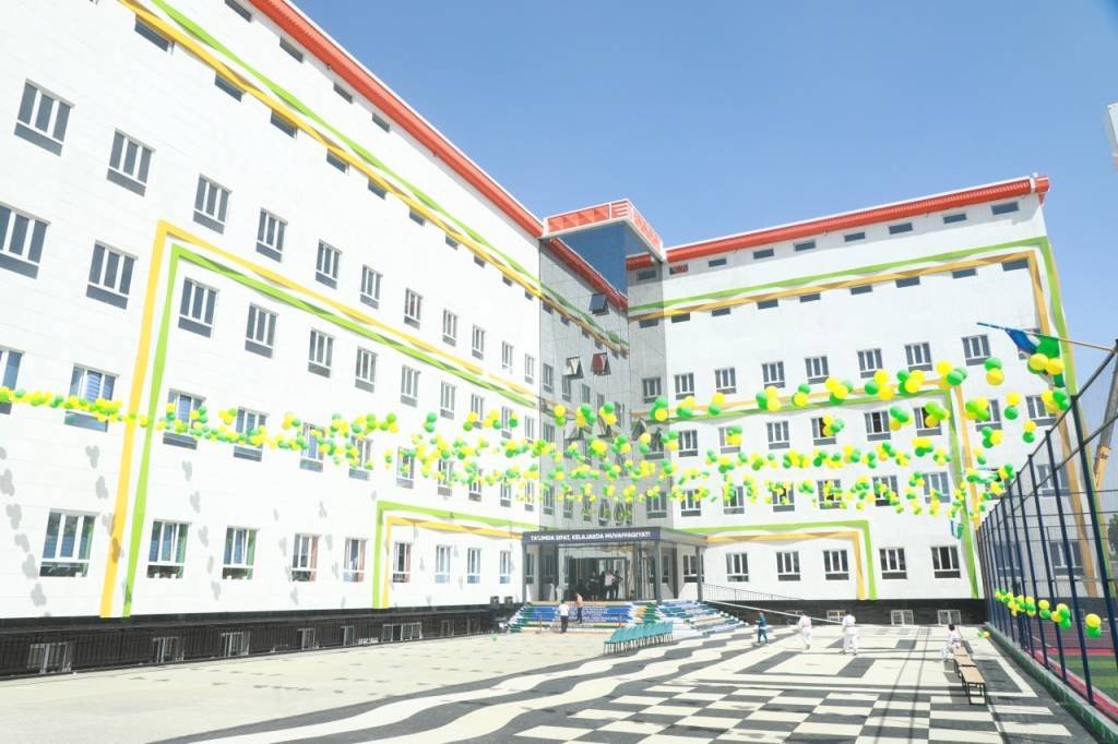 Termizda yangi xususiy maktab ish boshladi