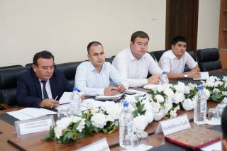 Кадрлар институтнинг ўзида тайёрланади