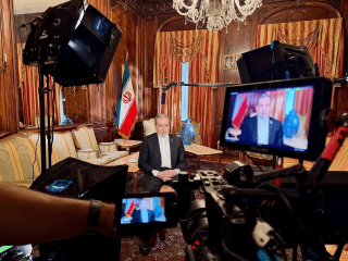 Арағчий: Эрон етти кунлик режа доирасида Ҳурмуз бўғозини очишга тайёр