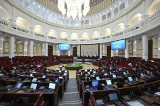 Konstitutsiyaviy sud himoyasi kuchayadi: Qonun loyihasi Senatga yuborildi