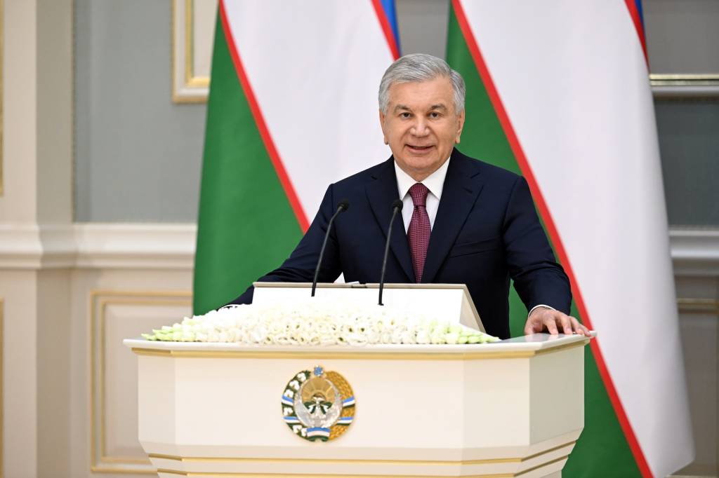 Президент шахматчиларимизни икки карра Олимпиада чемпионлиги билан табриклади