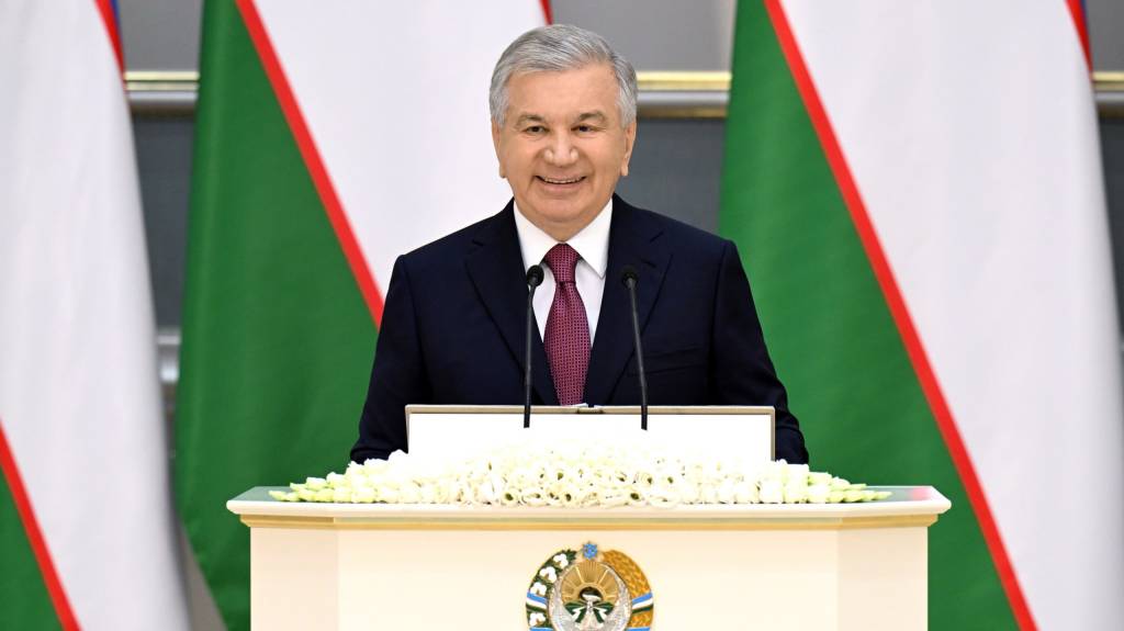 Shavkat Mirziyoyev shaxmatchilar, ustoz va murabbiylarga davlat mukofotlarini topshirdi