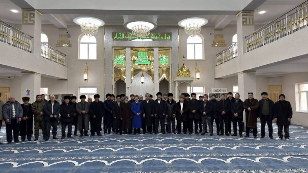 ضيوف المهرجان الدولي بالعاصمة لندن يتذوقون البلوف الأوزبكي