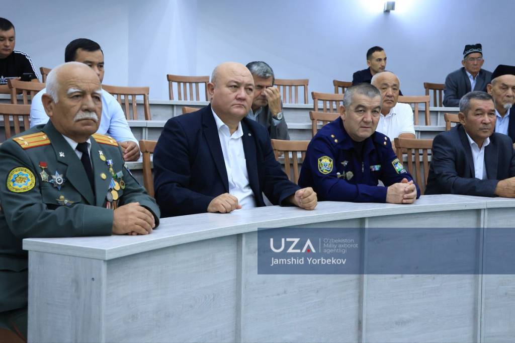 “Меҳр нури ёғар доим юзингиздан, устозлар”