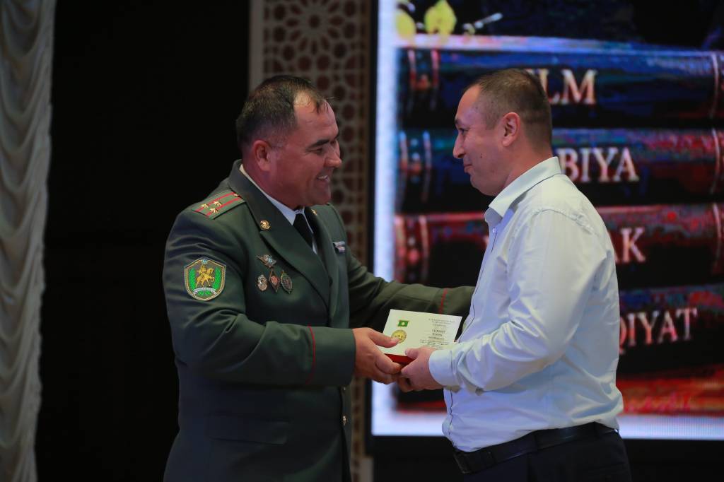 Ustoz – ilm va jasoratga chorlovchi qalb egasi