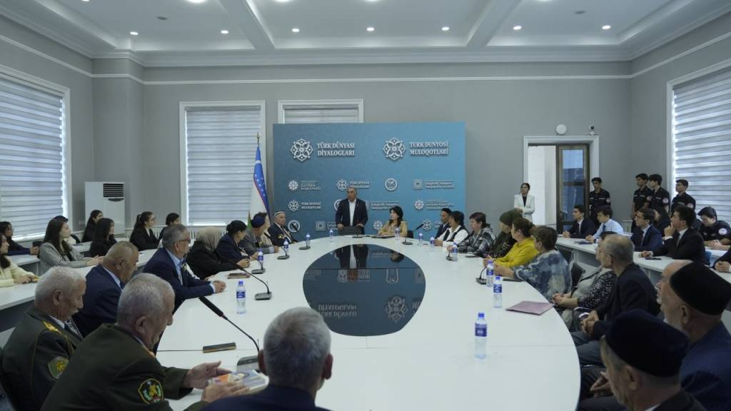 Дипломатияда “Уч авлод учрашуви”