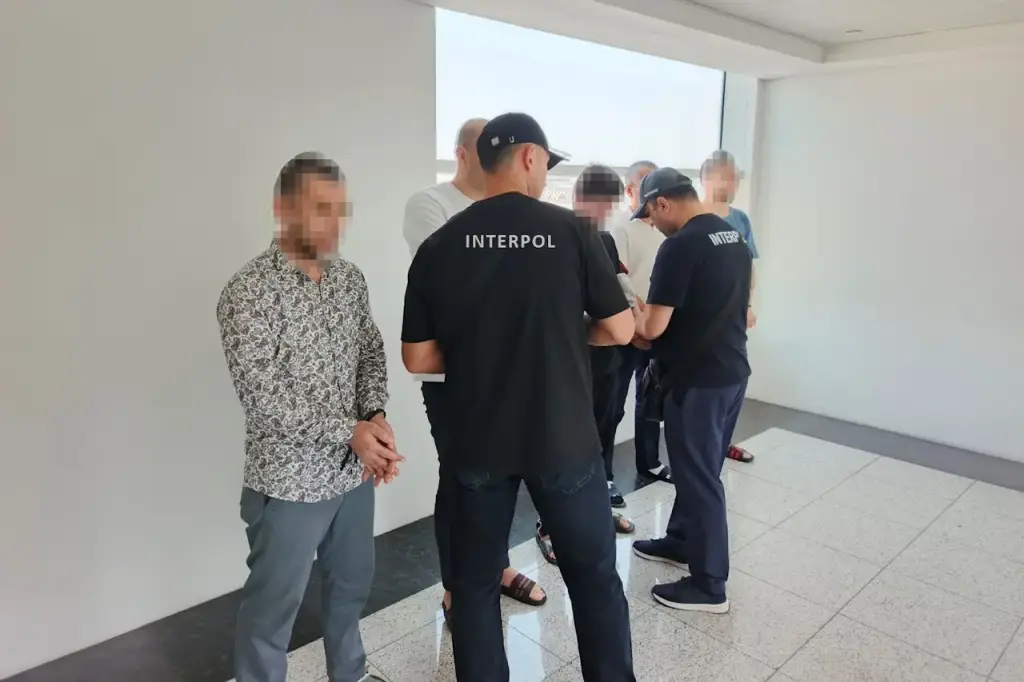 Xalqaro qidiruvda bo‘lgan olti nafar fuqaro BAAdan O‘zbekistonga ekstraditsiya qilindi