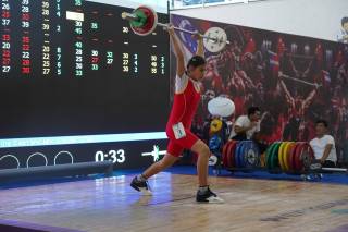 Og‘ir atletika: Kubok musobaqalarida Navoiy va Surxondaryo jamoalari yetakchi