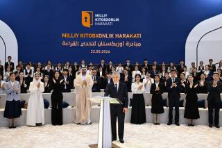 Kitob tutgan qo‘llargina farzandlarni yorug‘ kelajak tomon boshlay oladi