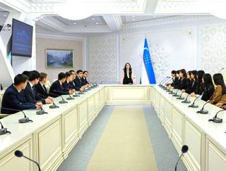 Yoshlar parlament faoliyati bilan tanishdi