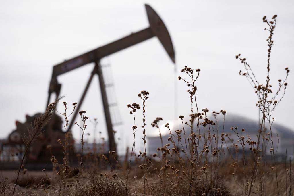 Жаҳон биржаларида ўсиш, нефть бозорида эса пасайиш кузатилди