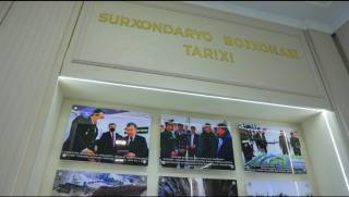 Fotosuratlar bojxonachilarning o‘tmishi va bugunidan so‘zlaydi