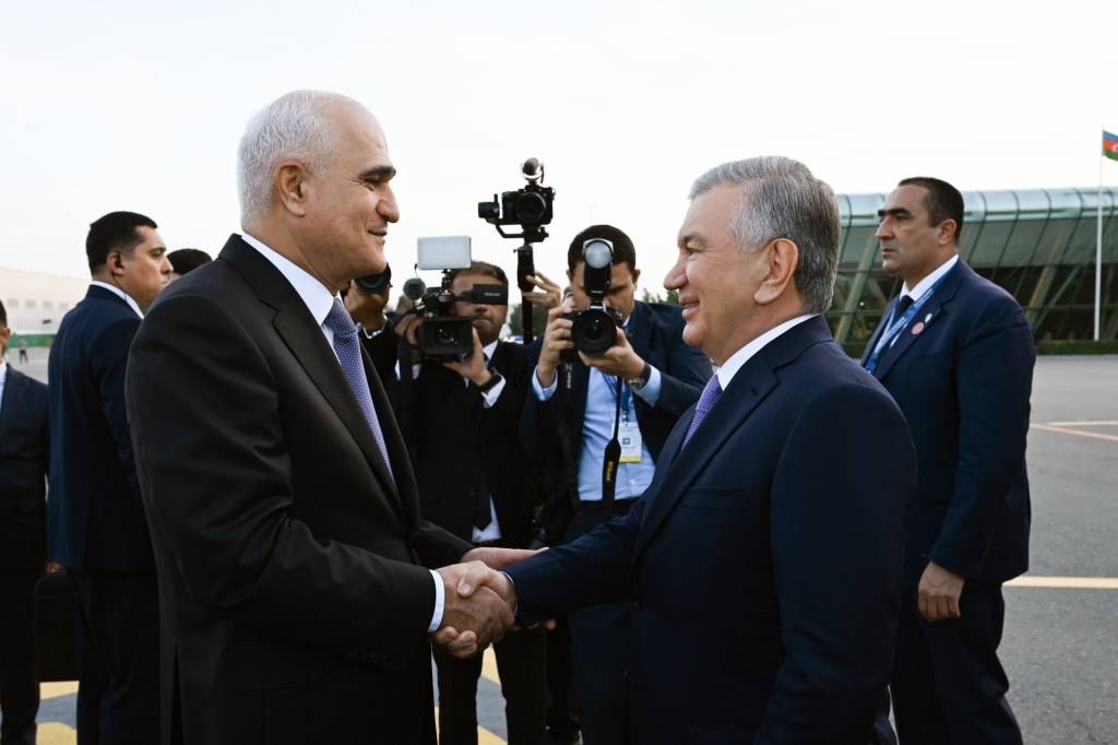 President of Uzbekistan arrives in Baku