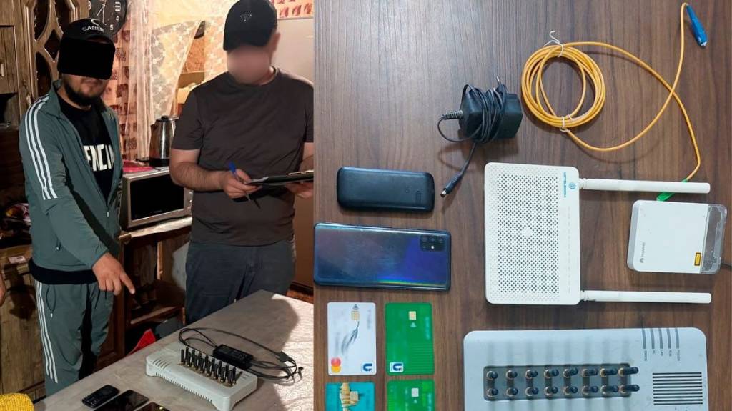Noqonuniy GSM-shlyuz qurilmalaridan foydalanib, soxta Sall-markaz tashkil qilgan jinoiy guruh fosh etildi
