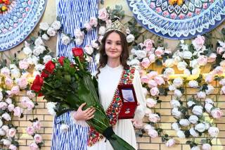 “Tatar qizi − 2026” xalqaro ko‘rik-tanlovi g‘olibiga avtomobil topshirildi