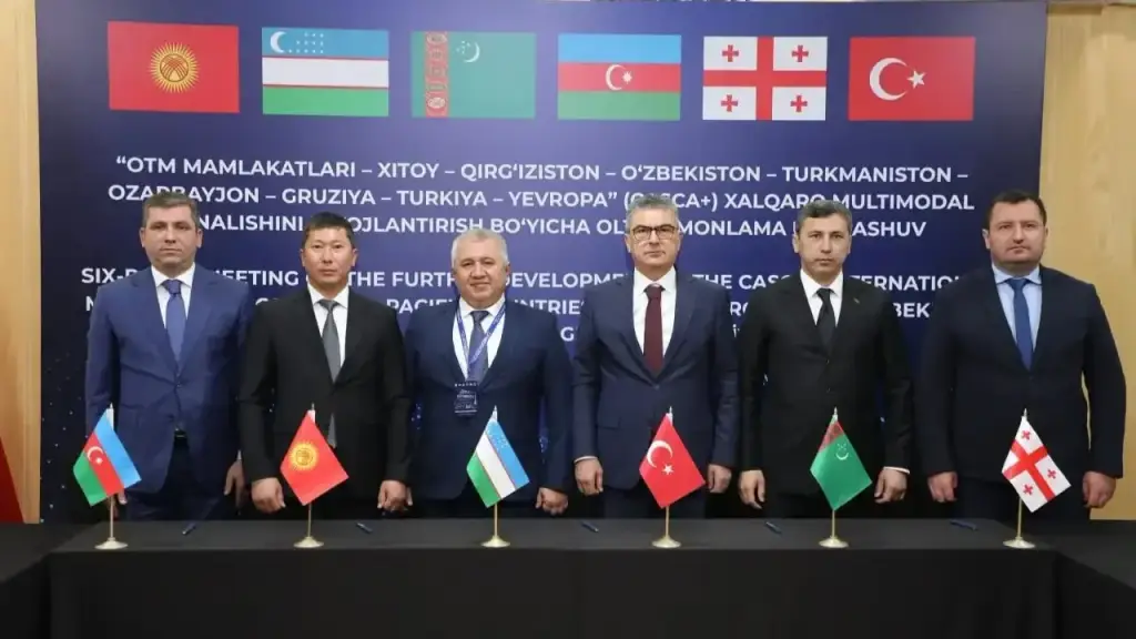 Kazinform: Тошкентда транспорт йўлагини ривожлантириш муҳокама қилинди
