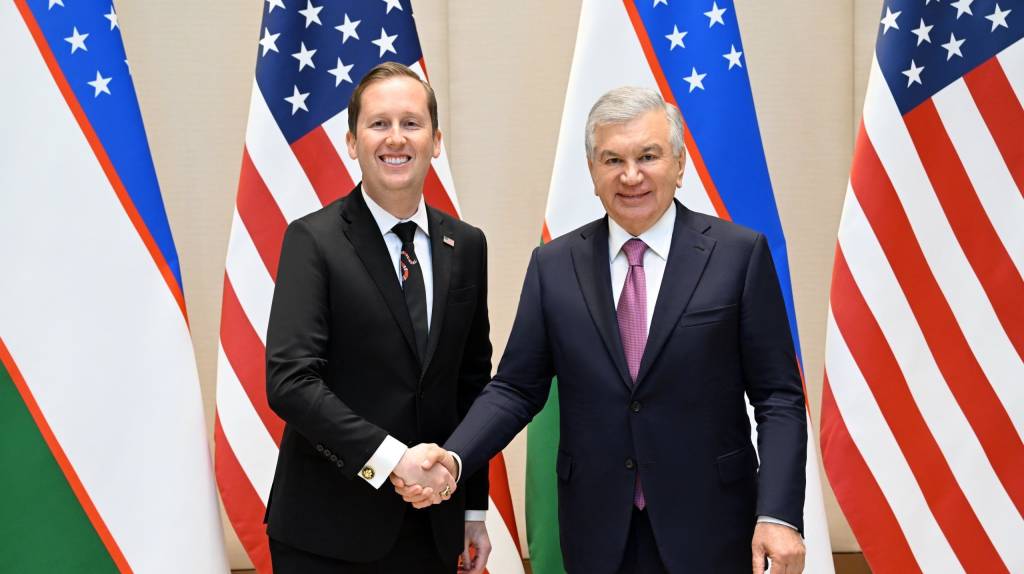 Президент Узбекистана обсудил со специальным посланником президента США повестку предстоящих мероприятий