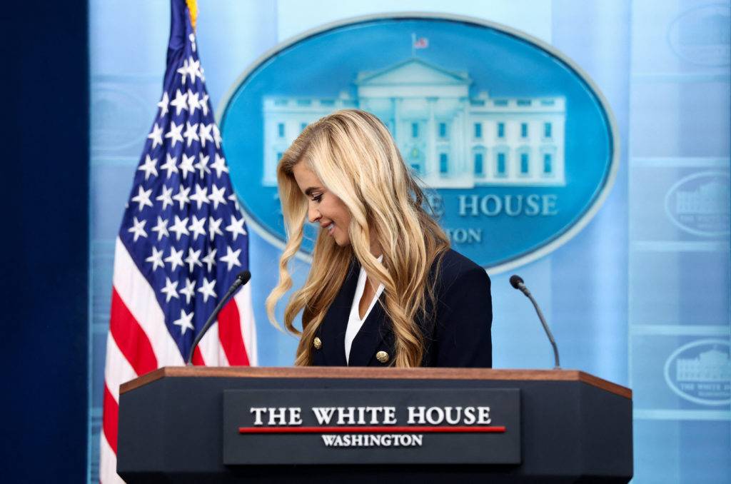 Оқ уйдаги қисқа фаолият: Трампнинг янги котиби нега ишдан кетди?
