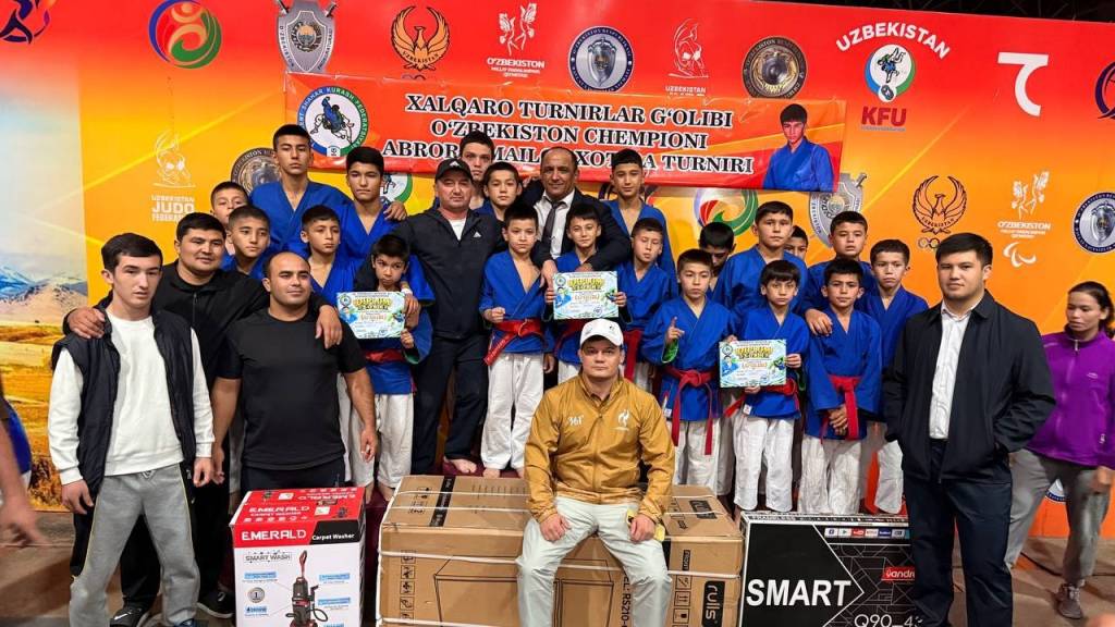 Kurash: Abror Ismoilov xotira turnirida Toshkent jamoasi g‘oliblikka erishdi
