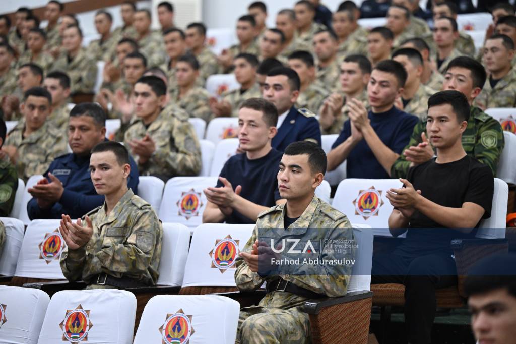 Курсантлар “Она тилим — миллатим фахри” кўрик-танловида иштирок этди