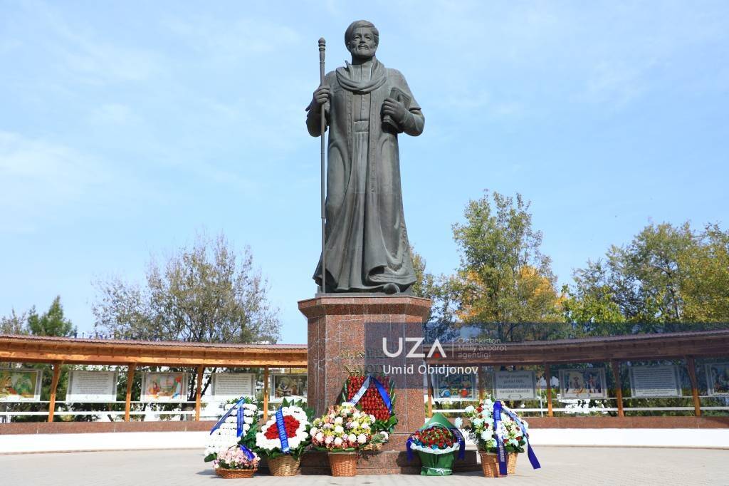 Сирдарёда тил байрами кенг нишонланди