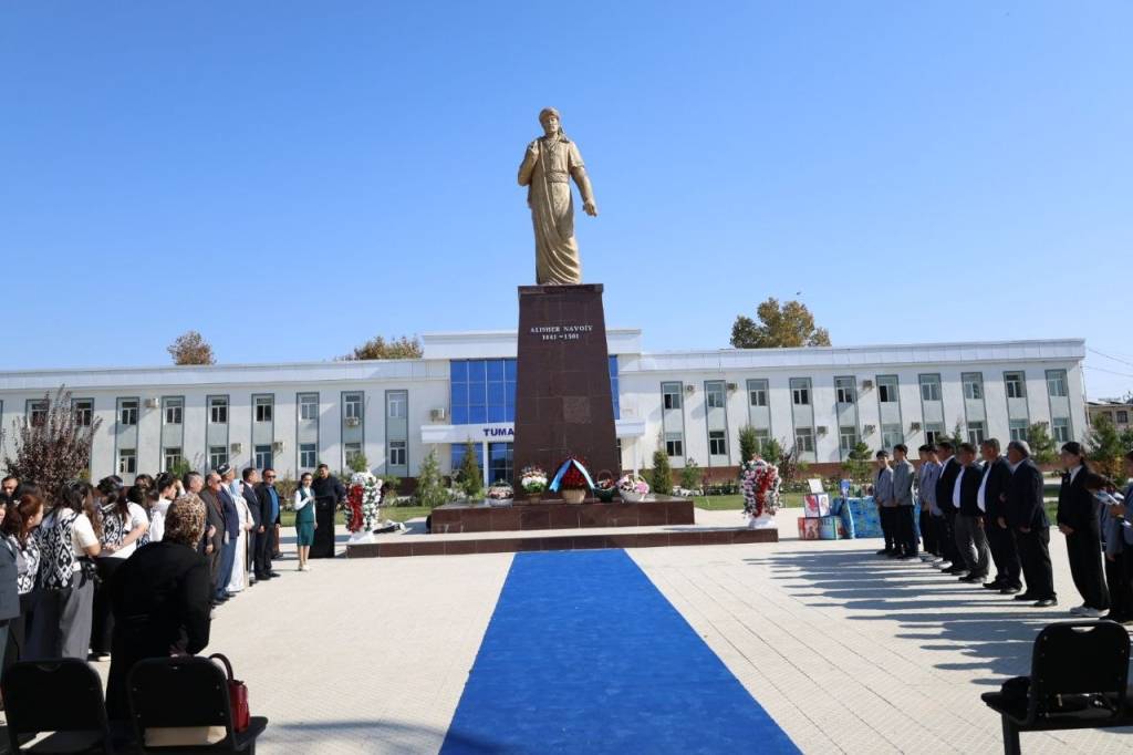 Jizzax viloyatida O‘zbek tili bayrami keng nishonlandi