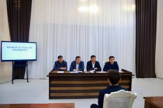 Хоразмда раҳбарлар ёшлар билан учрашди