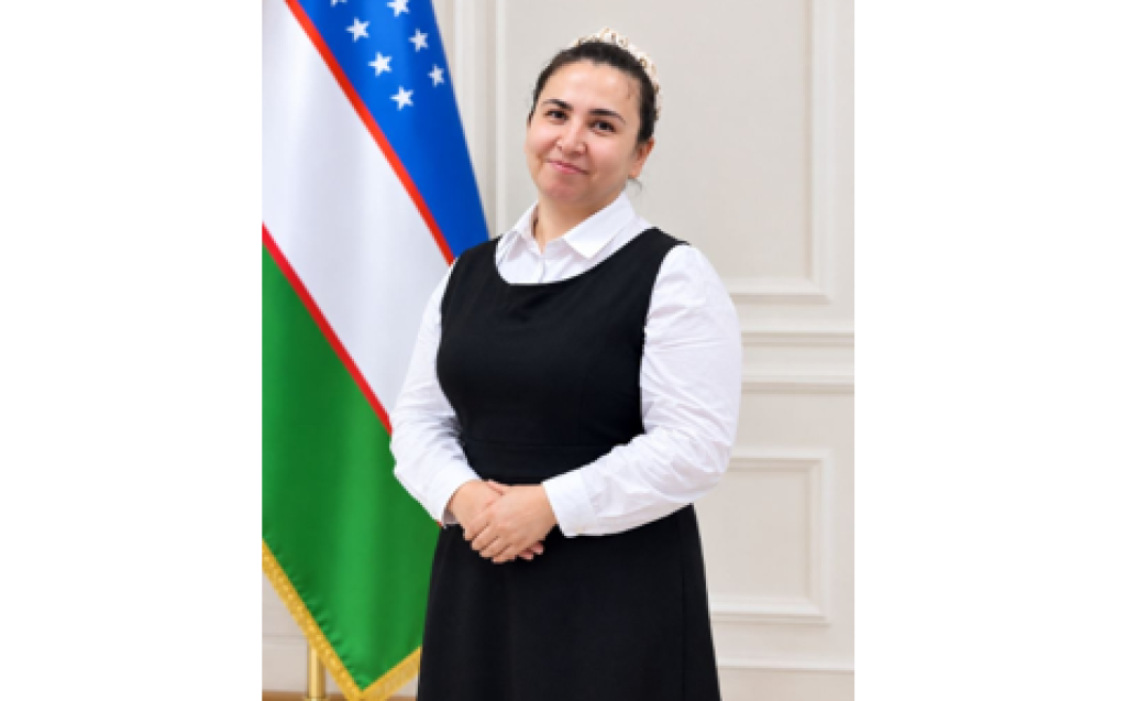 Buzurxanova Kamola Sanjarovnaning filologiya fanlari bo‘yicha falsafa doktori (PhD) dissertatsiya ishi himoyasi to‘g‘risida